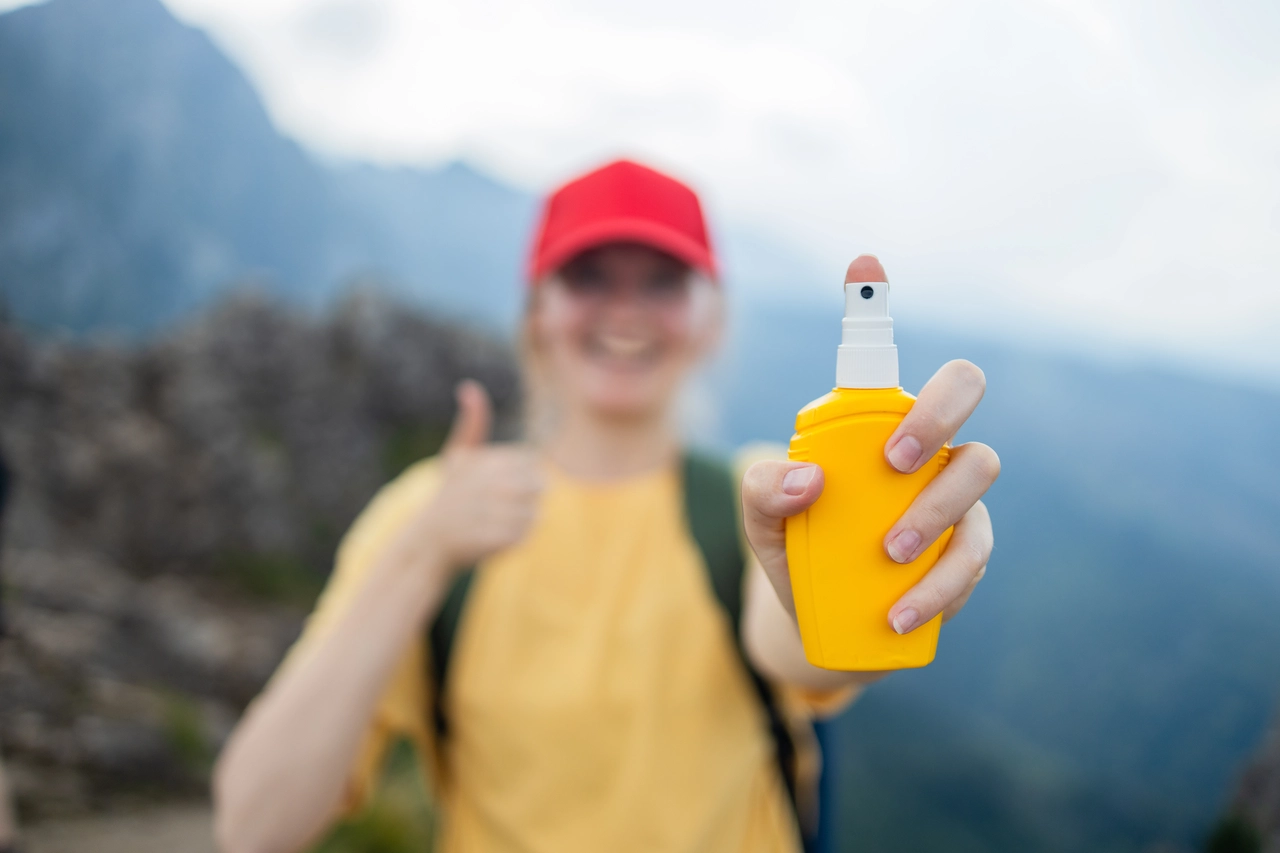 I dodici migliori solari farmaceutici per pelli mature: combattono macchie, disidratazione e perdita di elasticità I dodici migliori solari farmaceutici per pelli mature: combattono macchie, disidratazione e perdita di elasticità