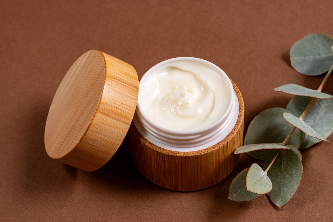 I dodici migliori solari farmaceutici per pelli mature: combattono macchie, disidratazione e perdita di elasticità I dodici migliori solari farmaceutici per pelli mature: combattono macchie, disidratazione e perdita di elasticità
