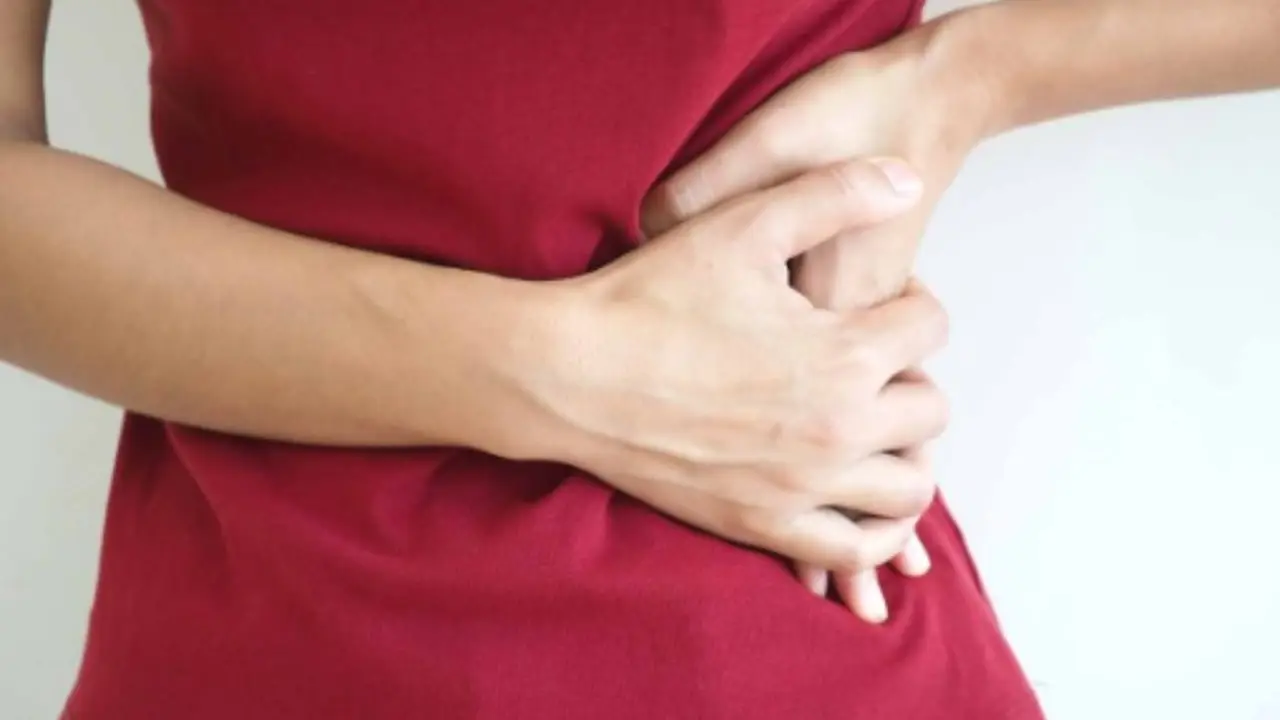 Stitichezza e gonfiore: ecco i 5 cibi che aiutano a liberare l’intestino Stitichezza e gonfiore: ecco i 5 cibi che aiutano a liberare l’intestino