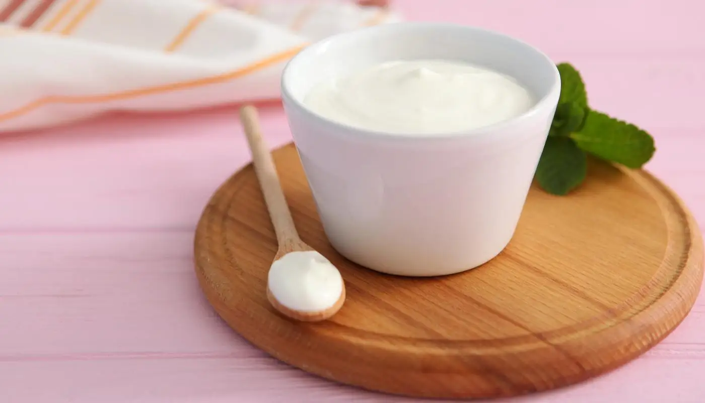 Dessert estivo in versione light: la mousse di yogurt che non fa ingrassare Dessert estivo in versione light: la mousse di yogurt che non fa ingrassare